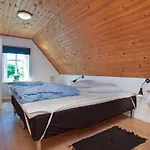 5 Star Holiday Home In Fur