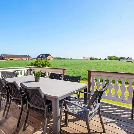 14 Person In Fur-by Traum Feriehus *