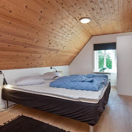 14 Person In Fur-by Traum Feriehus Fur