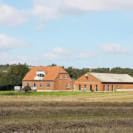 14 Person In Fur-by Traum *