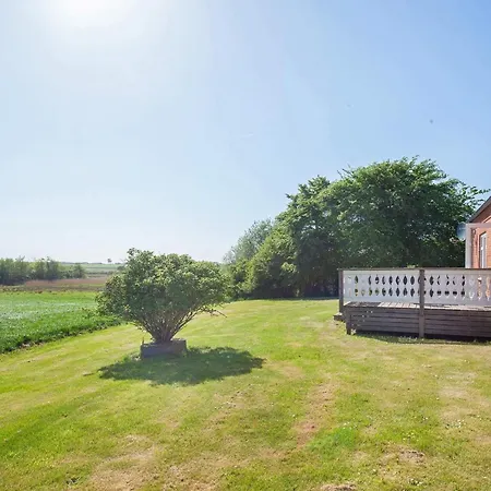 14 Person In Fur-by Traum Feriehus Fur